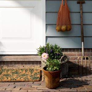 Be Welcome Parterre 581707 Fern Outdoor Doormat by Laura Ashley
